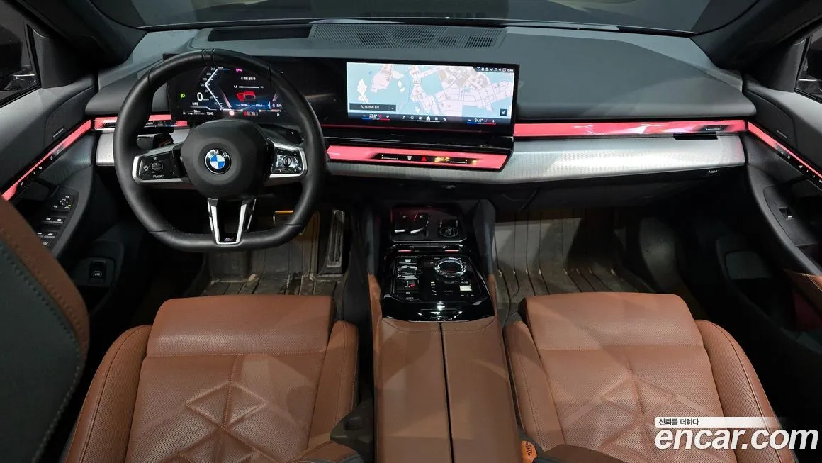 BMW 5-Series — фото 10