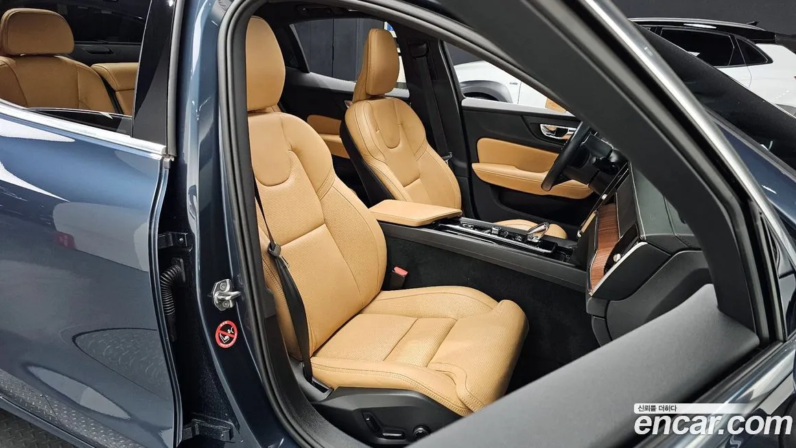 Volvo S60 2022 из KR, фото 10