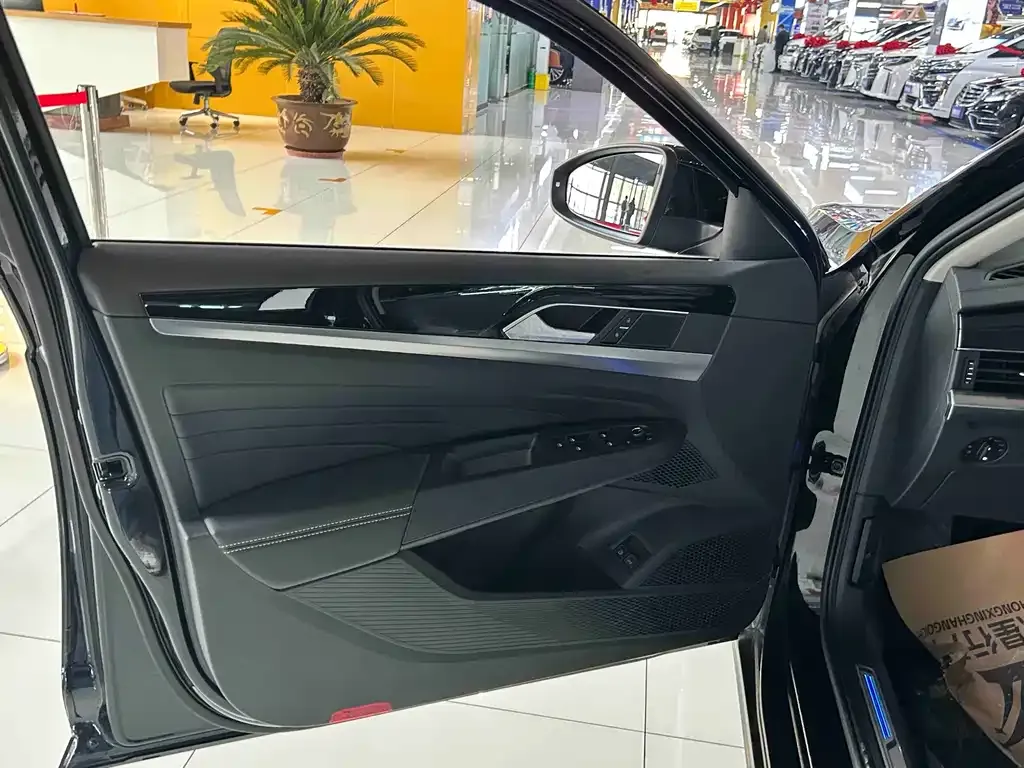 Volkswagen Passat New Energy 2025 из CN, фото 6