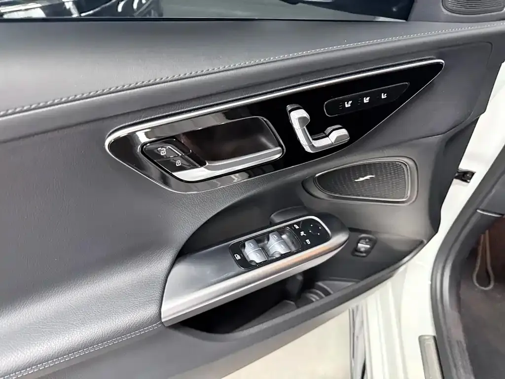 Mercedes-Benz C-Class 2024 из CN, фото 8