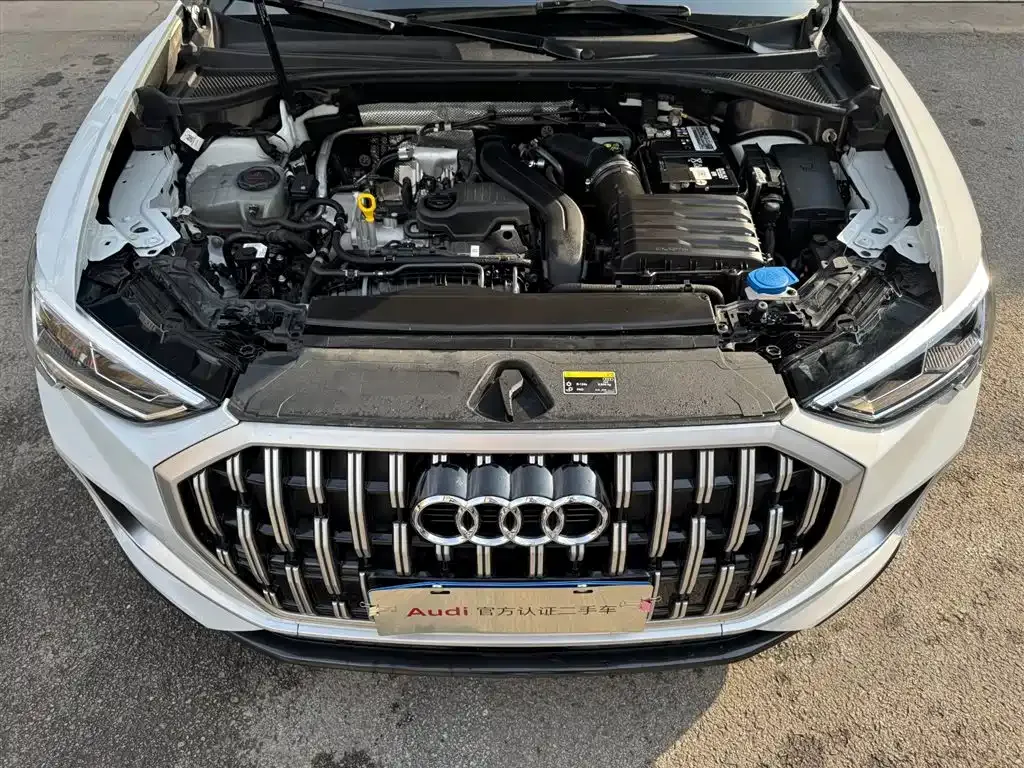 Audi Q3 — фото 10