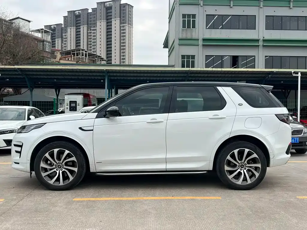 Land Rover Discovery Sport Hybrid 2021 из CN, фото 8