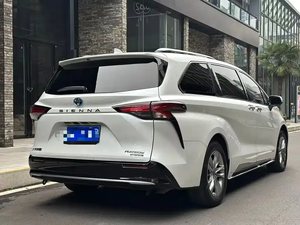 Toyota Sienna 2022 из CN, фото 8