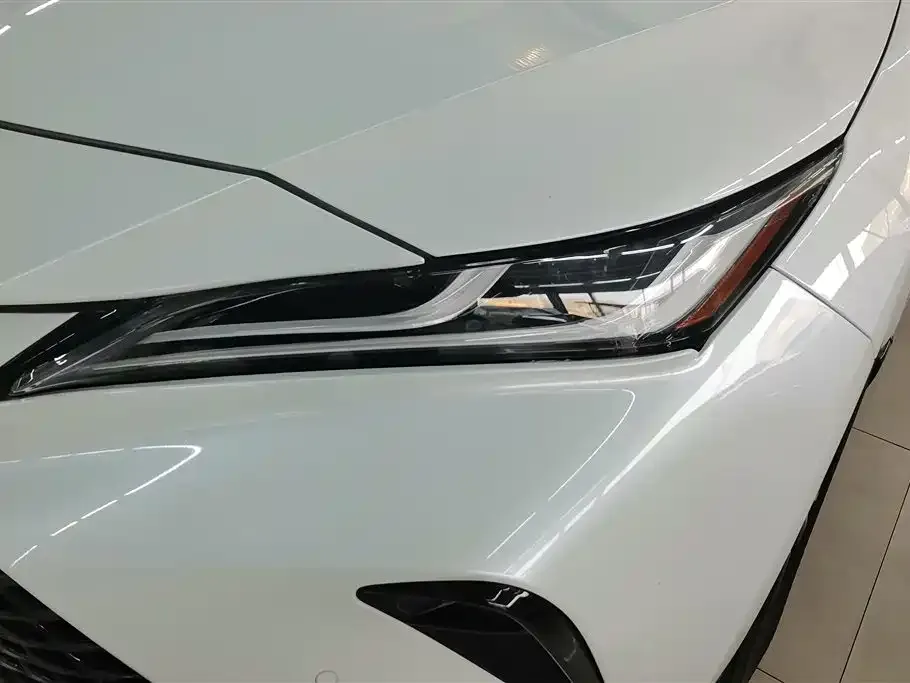 Toyota Venza 2023 из CN, фото 6
