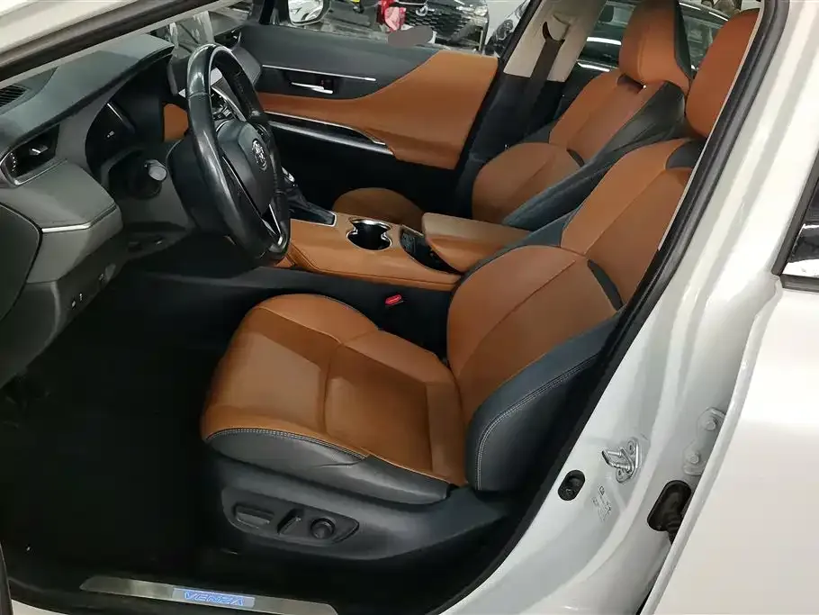 Toyota Venza 2023 из CN, фото 4