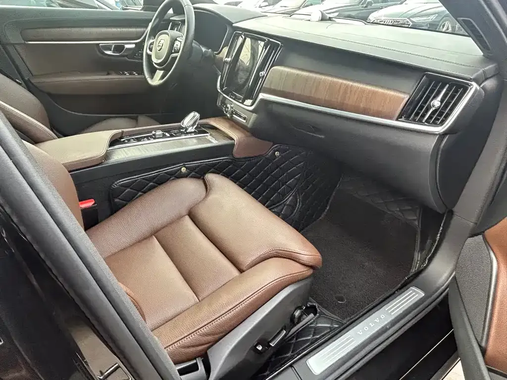 Volvo S90 2021 из CN, фото 6