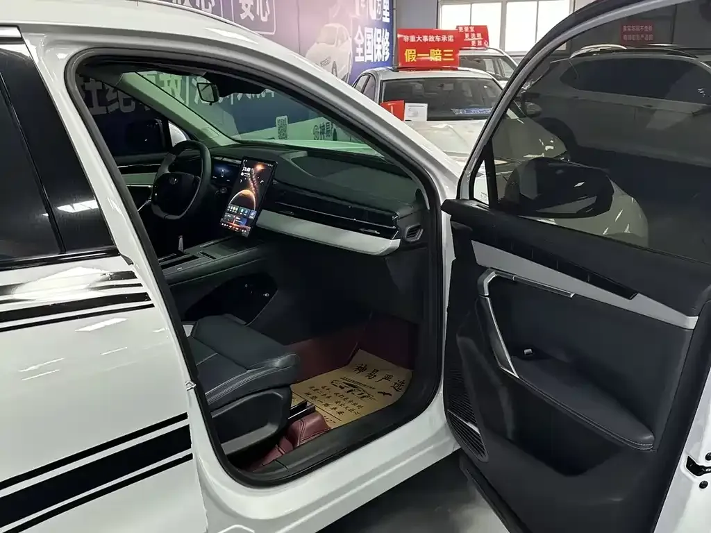 Geely Boyue L 2025 из CN, фото 4