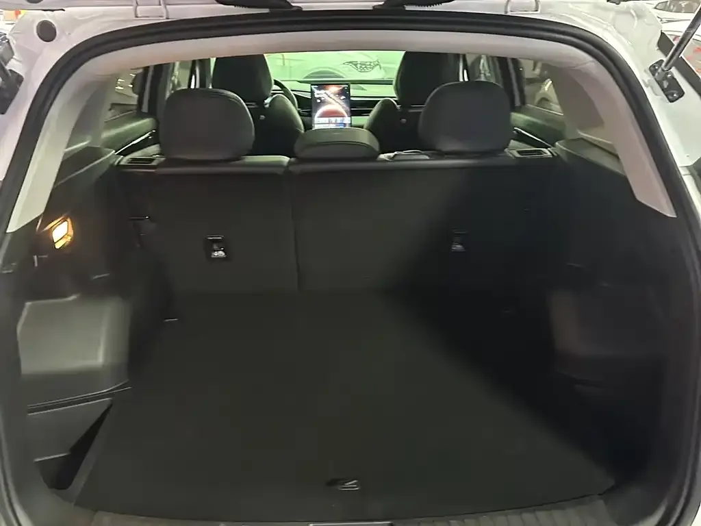 Geely Boyue L 2025 из CN, фото 2