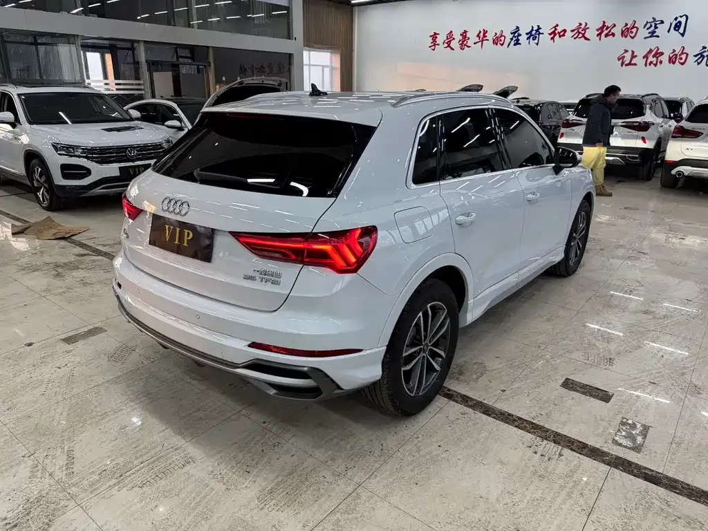 Audi Q3 2021 из CN, фото 9