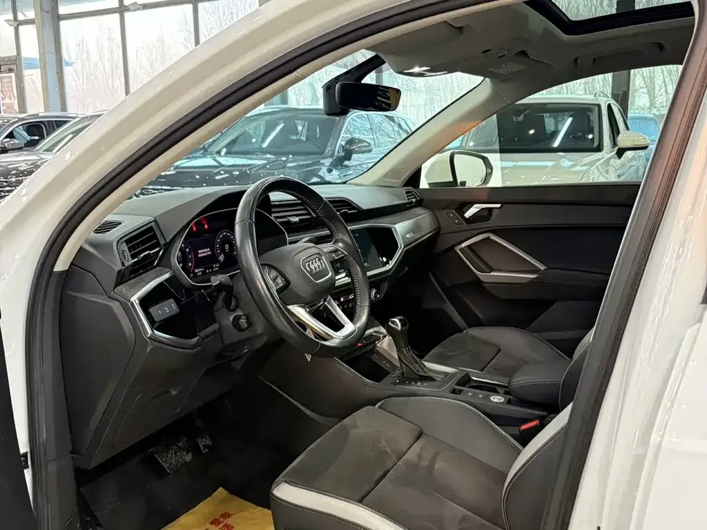 Audi Q3 2021 из CN, фото 7