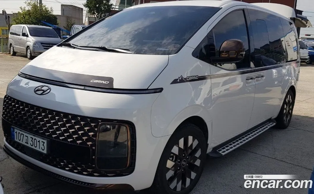 Hyundai Staria