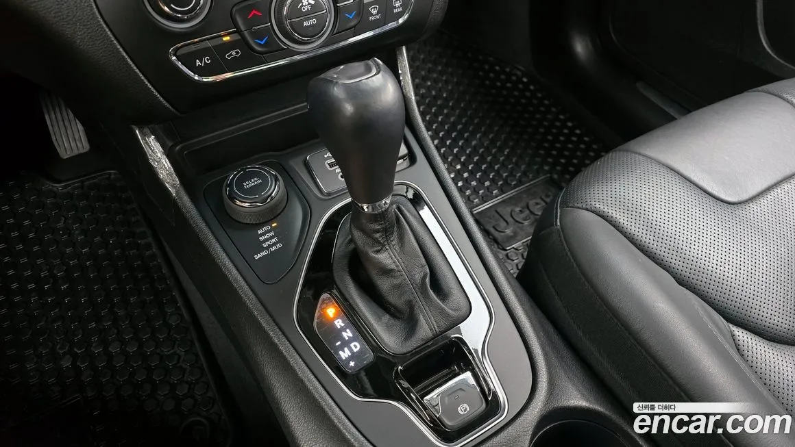 Jeep Cherokee 2021 из KR, фото 2