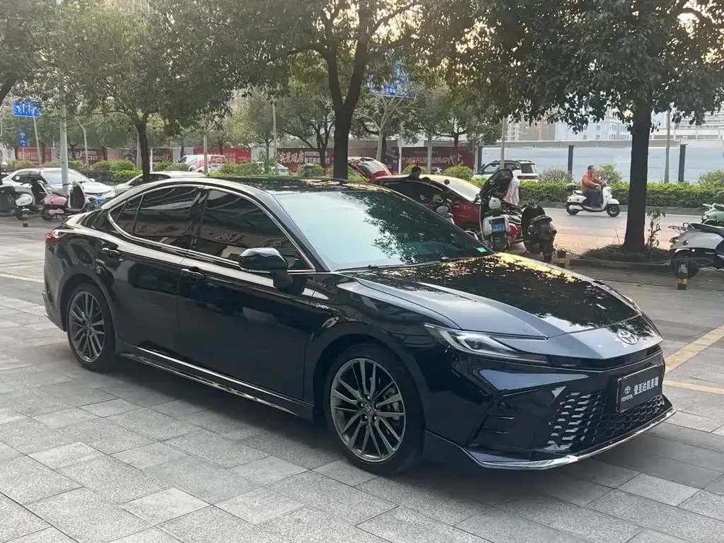 Toyota Camry 2024 из CN, фото 8