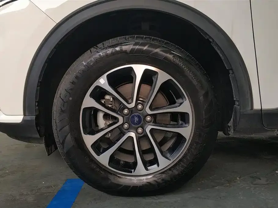 Ford Escape 2021 из CN, фото 2