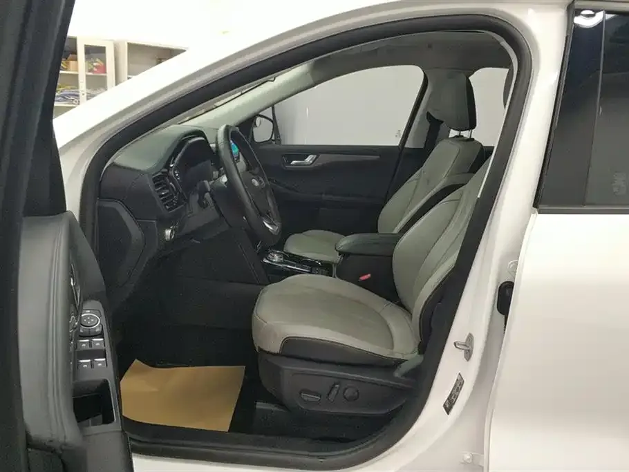 Ford Escape 2021 из CN, фото 10