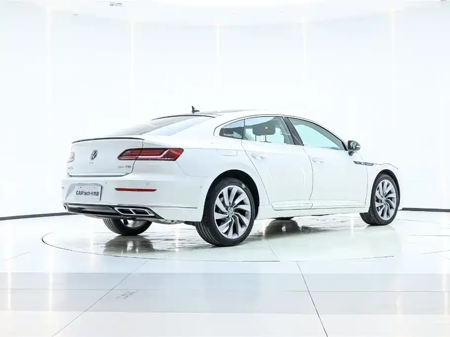 Volkswagen CC — фото 3