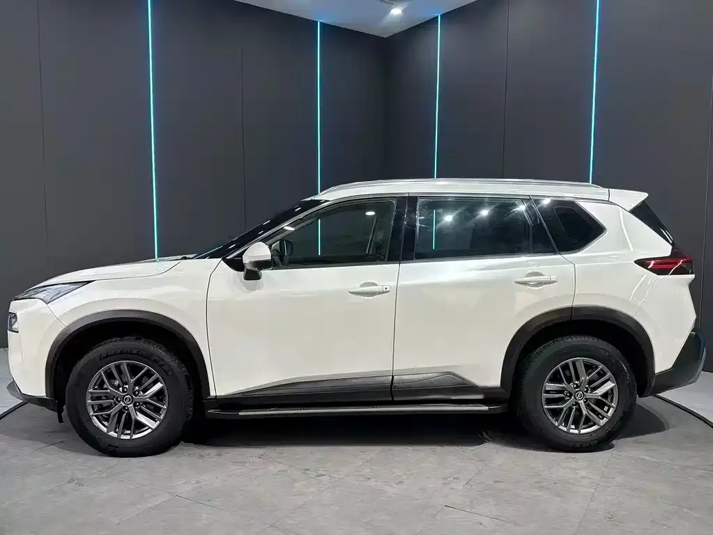 Nissan X-Trail 2022 из CN, фото 3