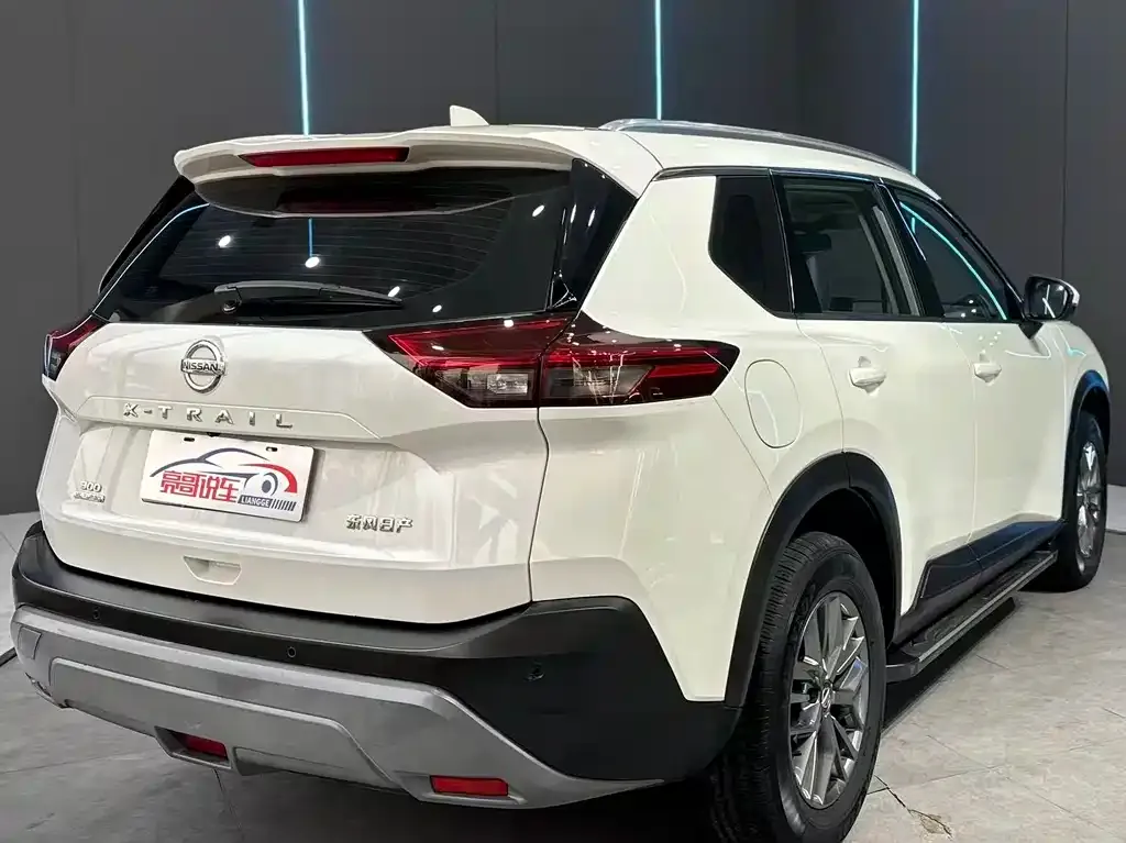 Nissan X-Trail 2022 из CN, фото 2
