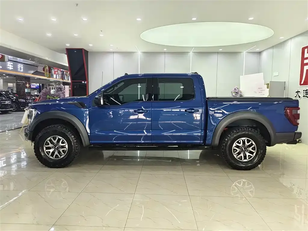 Ford F-150 Raptor 2023 из CN, фото 2