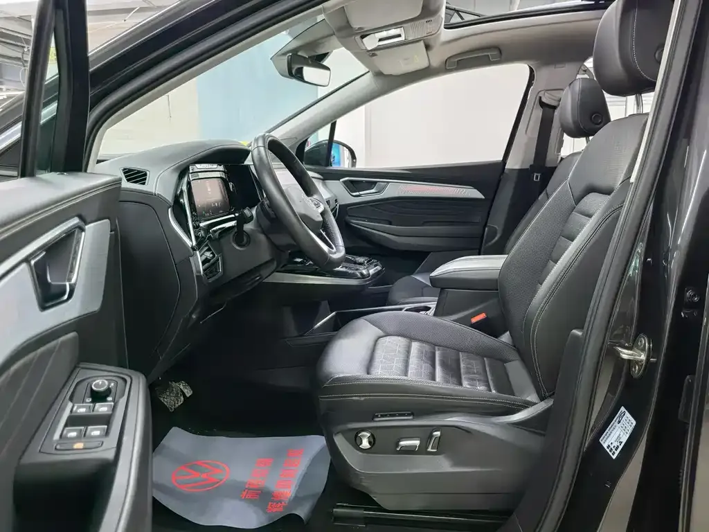 Volkswagen Talagon 2023 из CN, фото 8