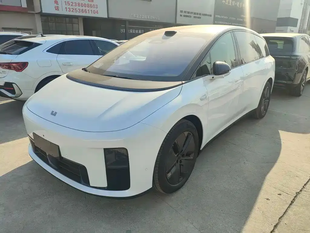 Li Auto i8 2025 из CN, фото 1