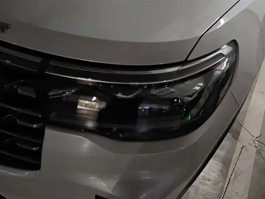 Ford Explorer 2023 из CN, фото 8