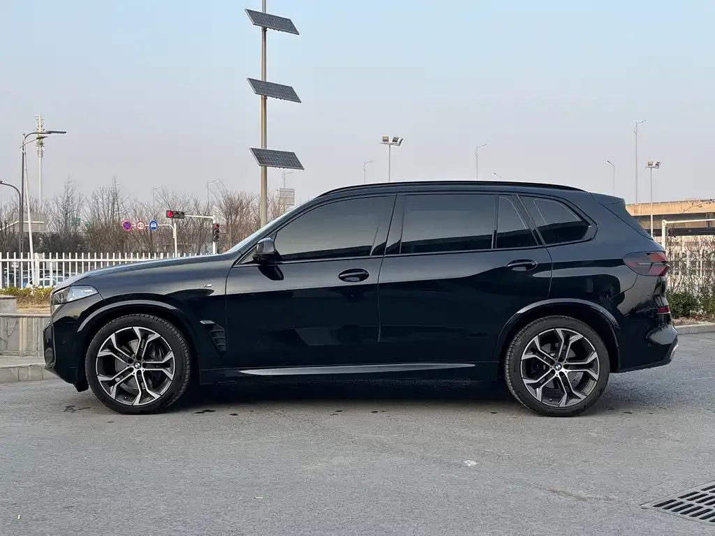 BMW X5 2024 из CN, фото 3