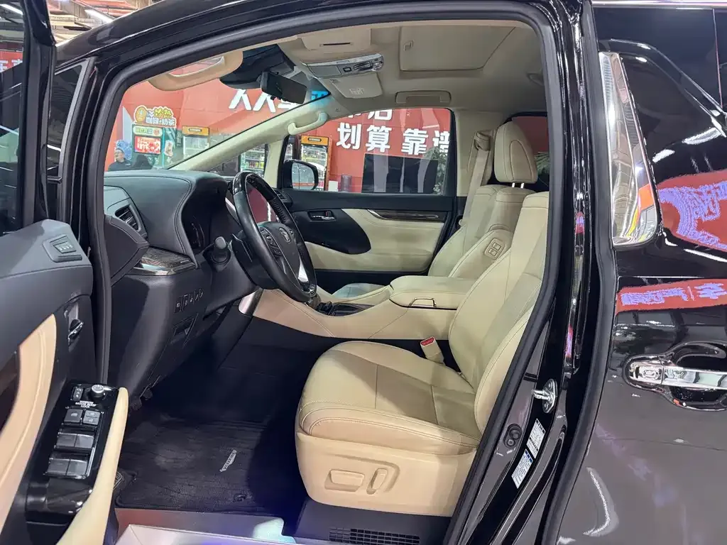 Toyota Vellfire 2022 из CN, фото 9