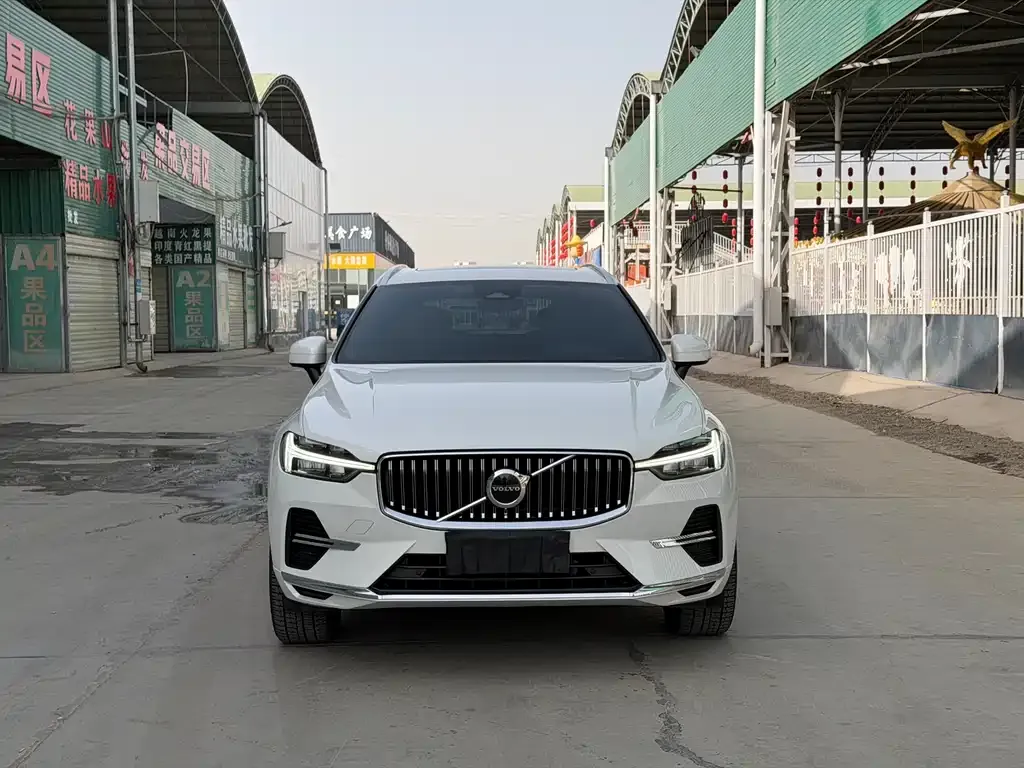 Volvo XC60 2022 из CN, фото 8