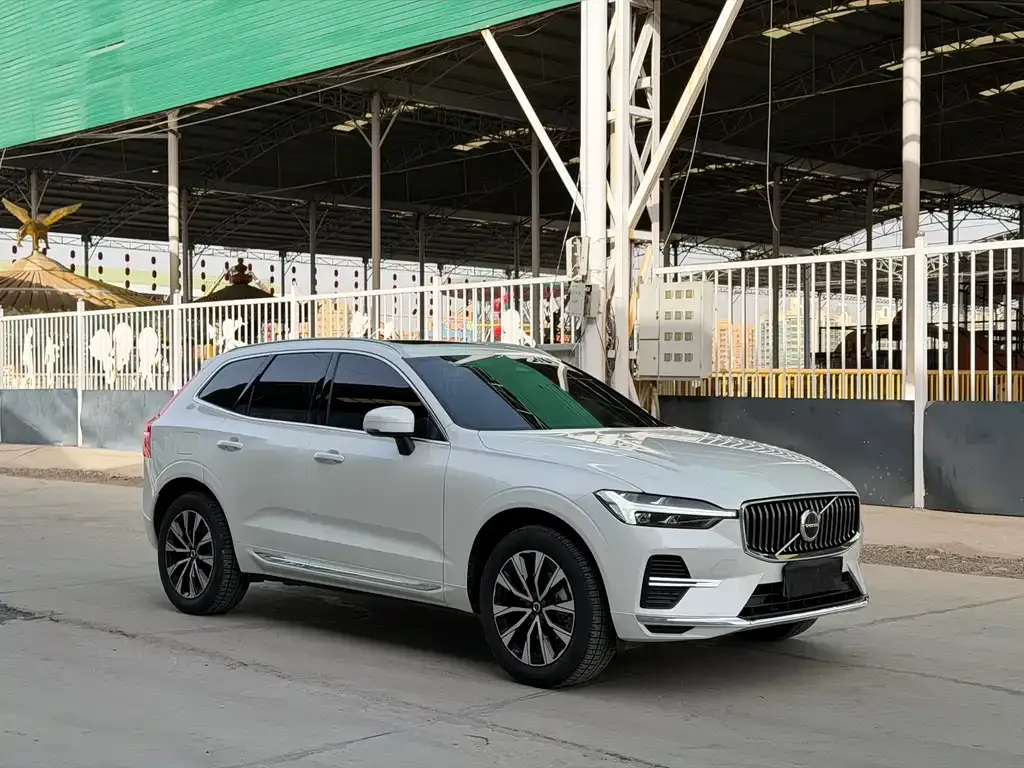 Volvo XC60 2022 из CN, фото 3