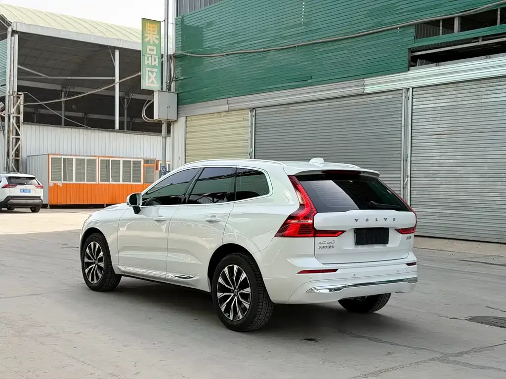 Volvo XC60 2022 из CN, фото 9