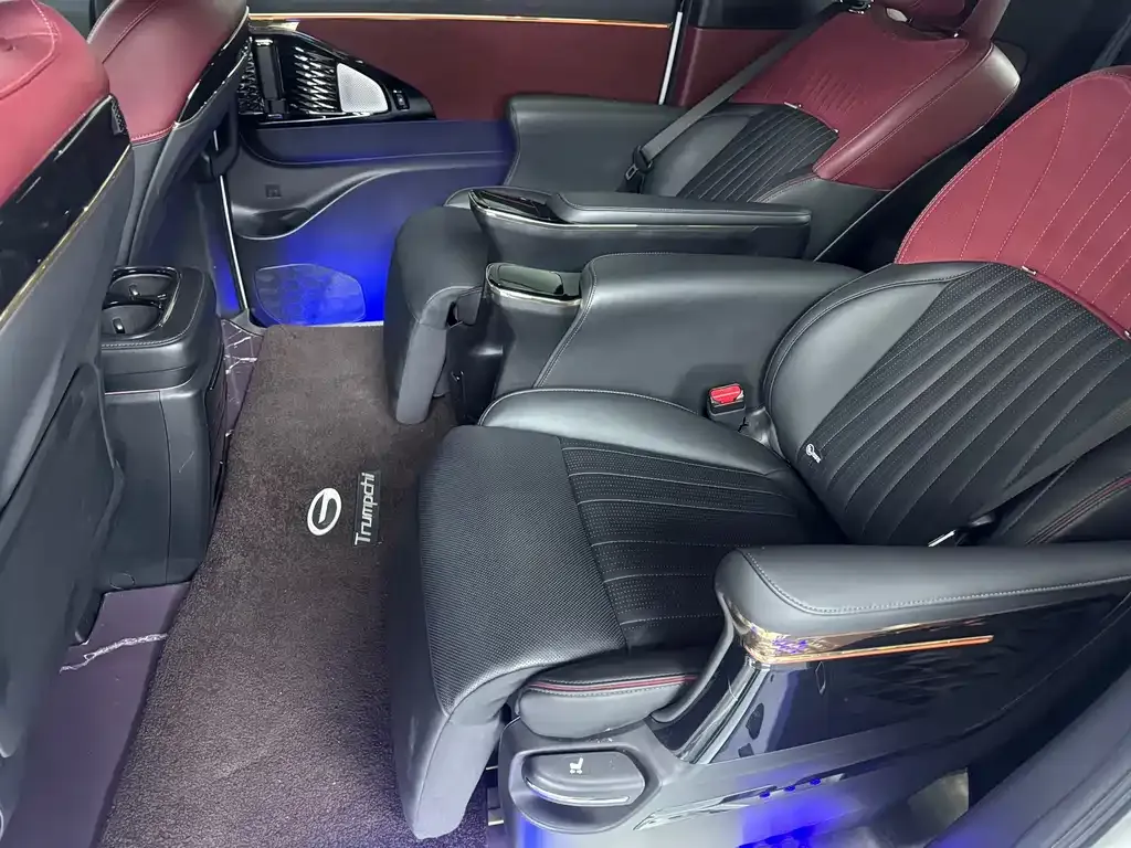 GAC Motor Trumpchi M8 — фото 9