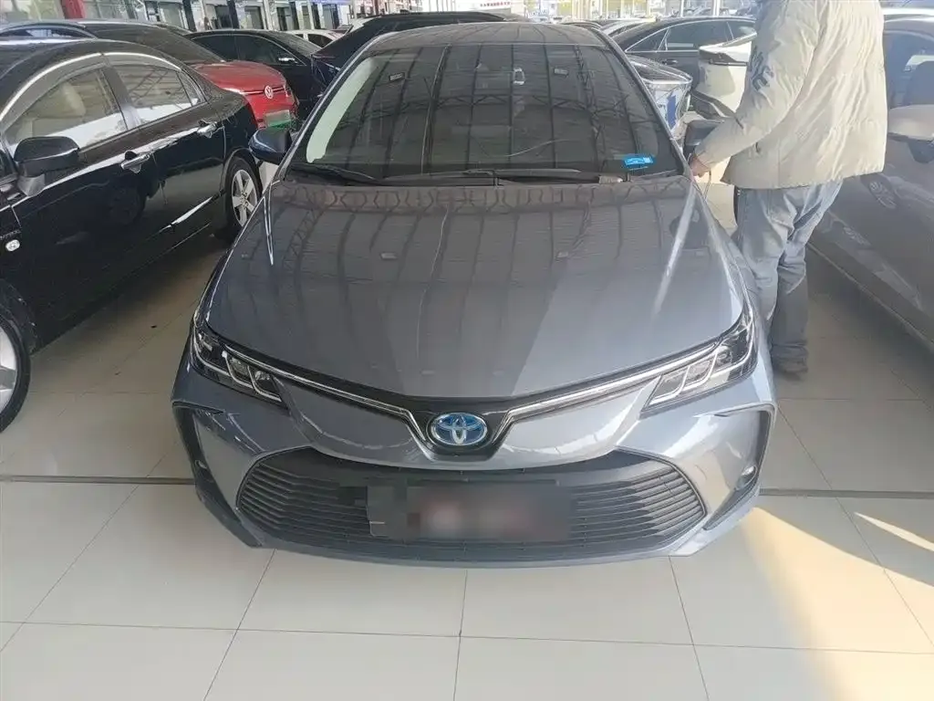 Toyota Corolla 2023 из CN, фото 2