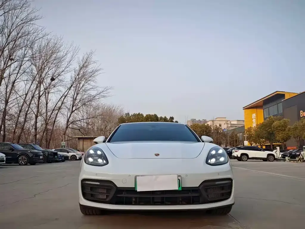 Porsche Panamera Hybrid 2023 из CN, фото 2