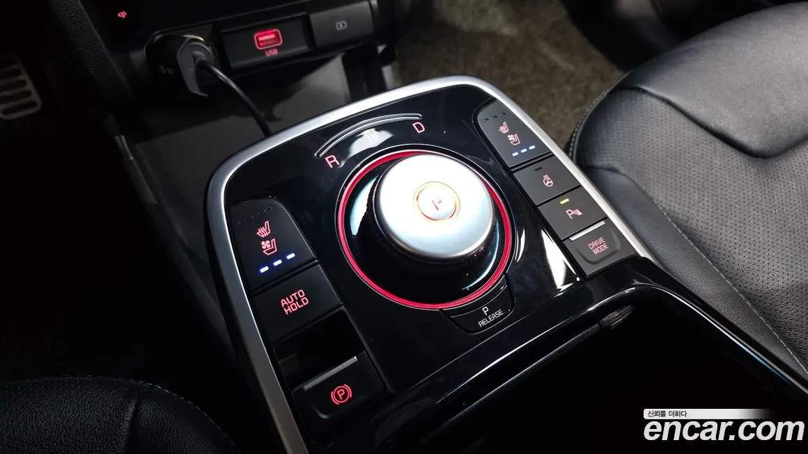 Kia Niro — фото 10