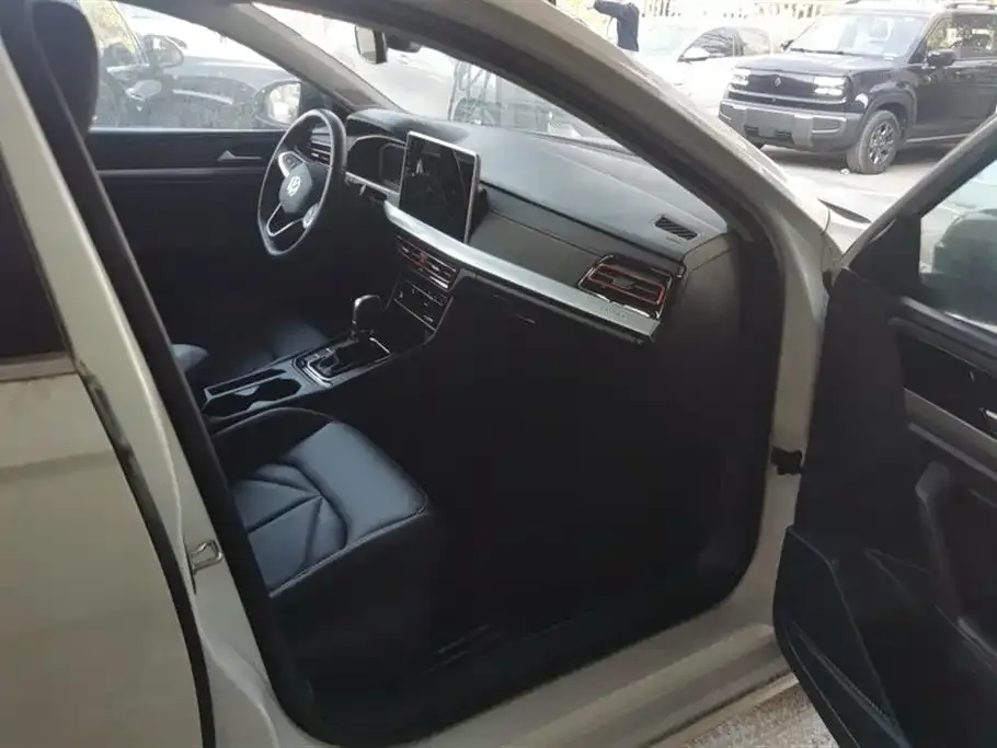 Volkswagen Lavida 2024 из CN, фото 5