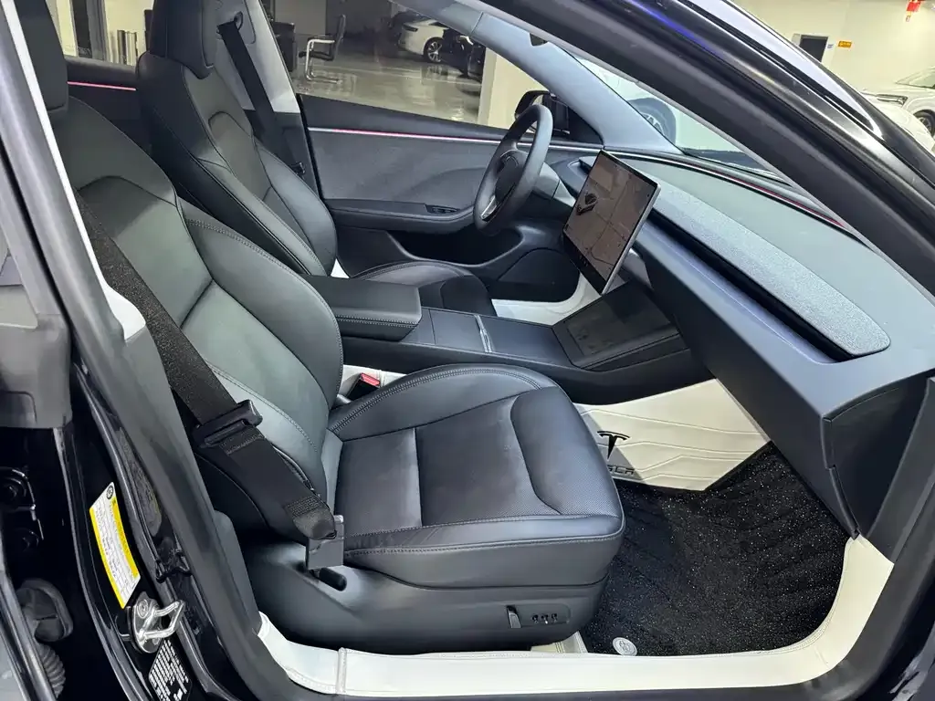 Tesla Model 3 2024 из CN, фото 7