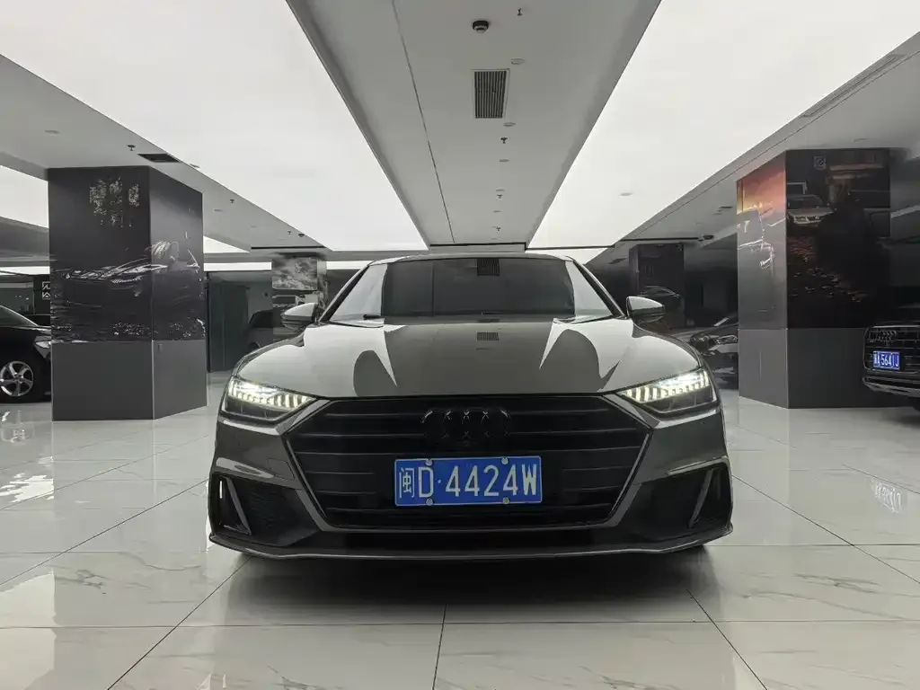 Audi A7 2022 из CN, фото 4