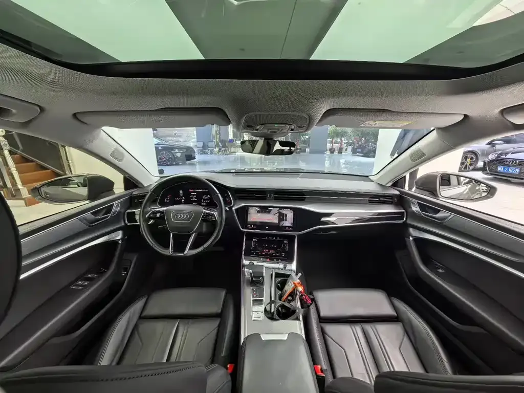 Audi A7 2022 из CN, фото 6