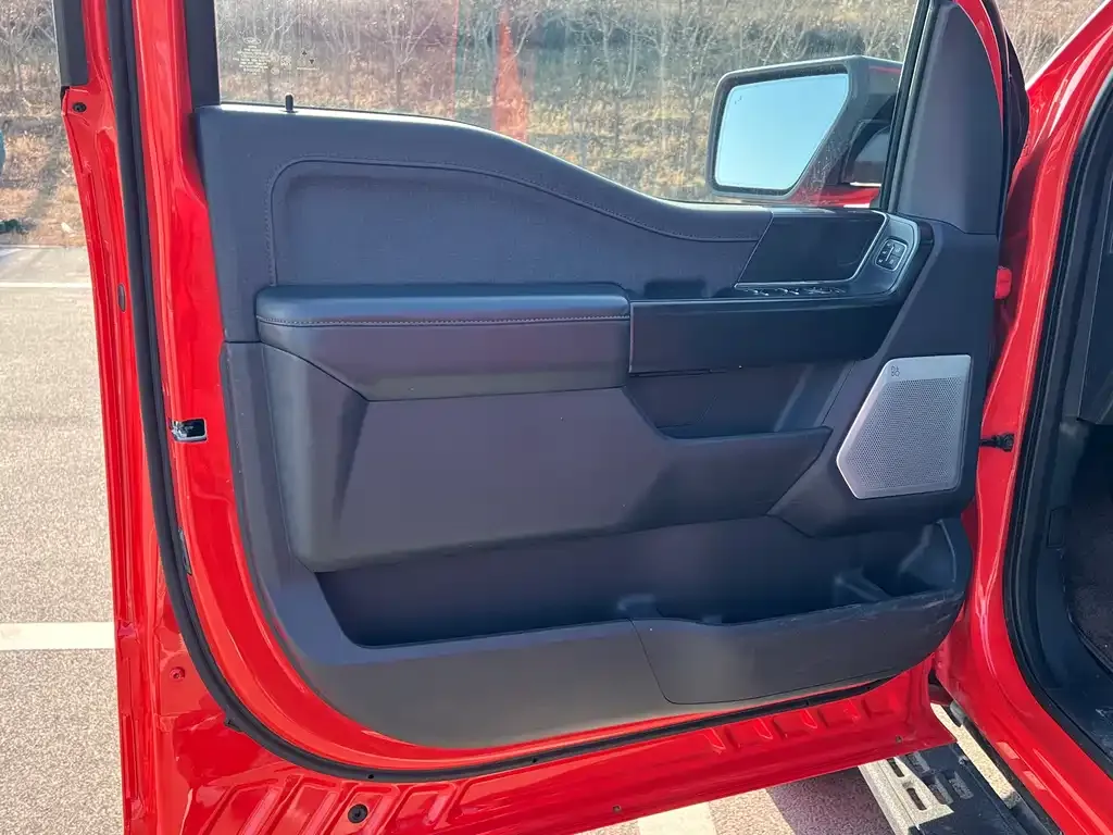 Ford F-150 Raptor 2024 из CN, фото 6