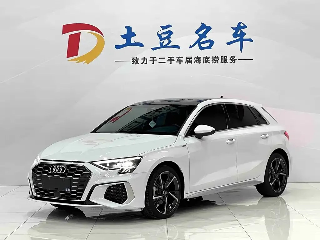 Audi A3 2021 из CN, фото 1