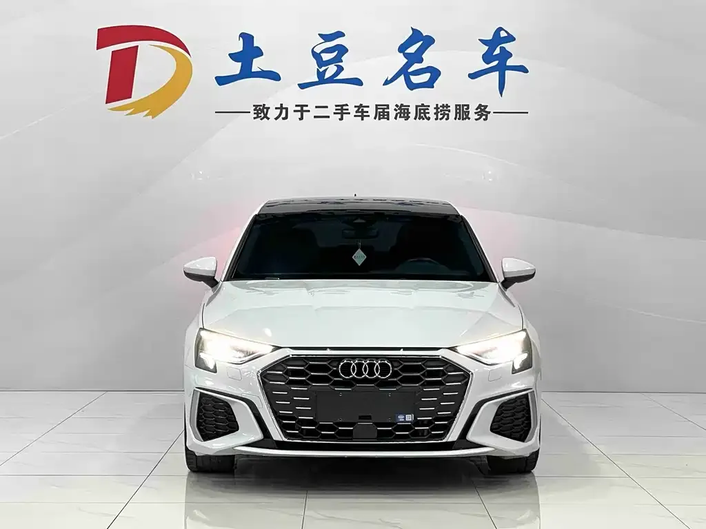 Audi A3 2021 из CN, фото 2