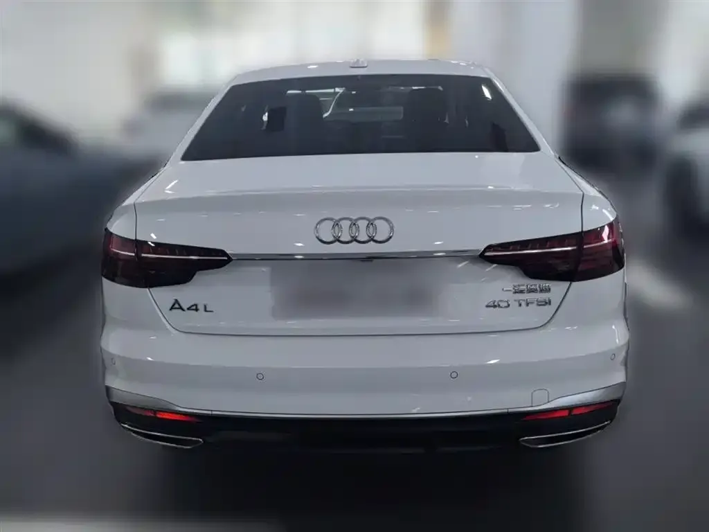 Audi A4L 2025 из CN, фото 2