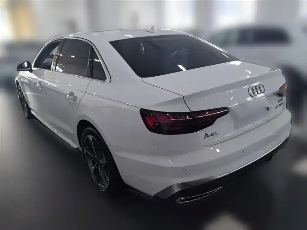 Audi A4L 2025 из CN, фото 9