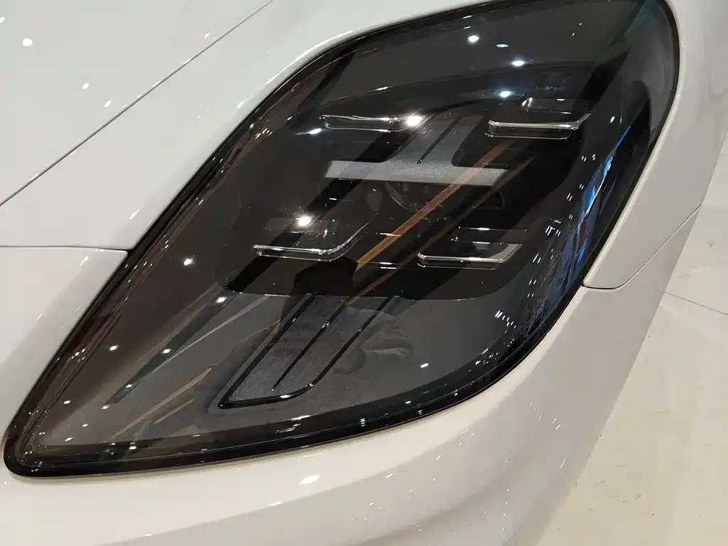 Porsche Panamera 2025 из CN, фото 3