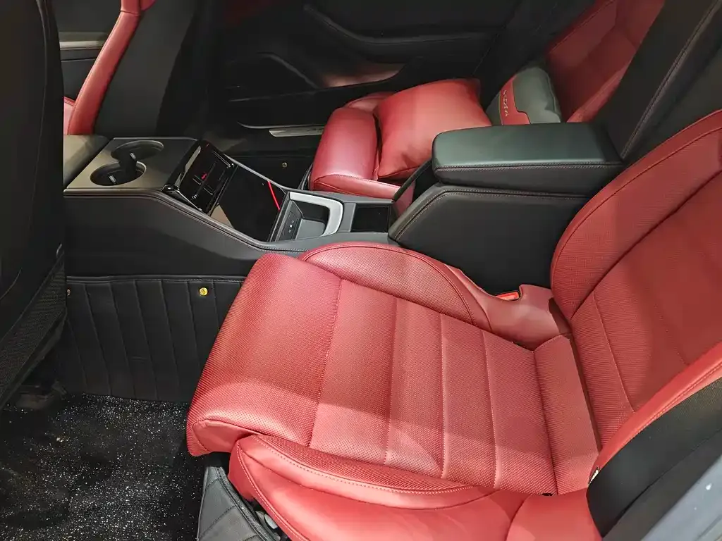 Porsche Panamera 2025 из CN, фото 5
