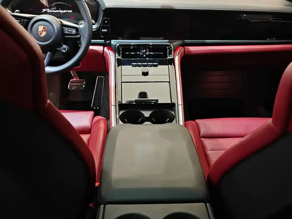 Porsche Panamera 2025 из CN, фото 2