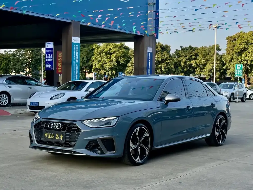 Audi A4L 2022 из CN, фото 1