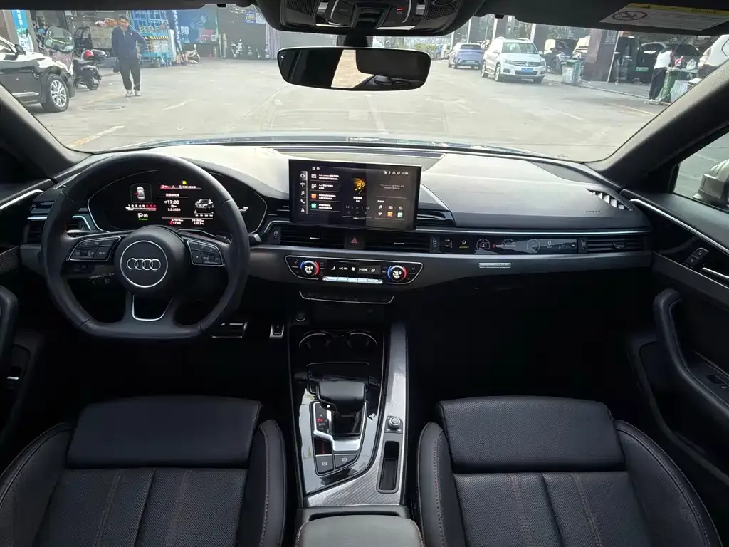 Audi A4L 2022 из CN, фото 3