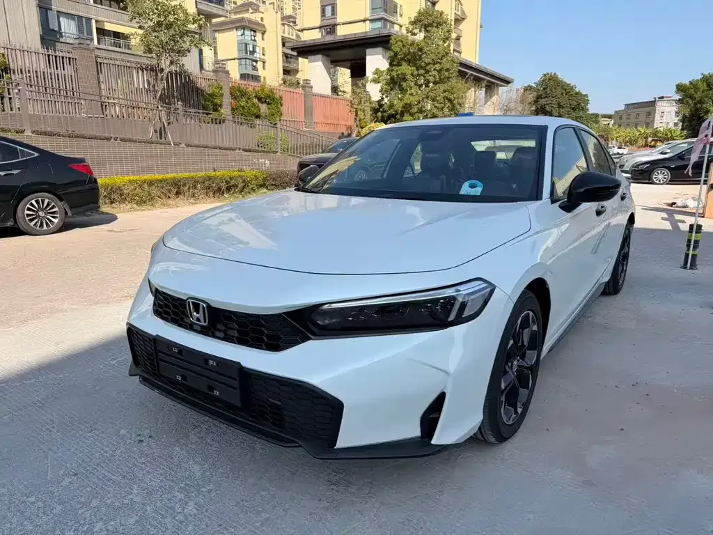 Honda Civic 2025 из CN, фото 1